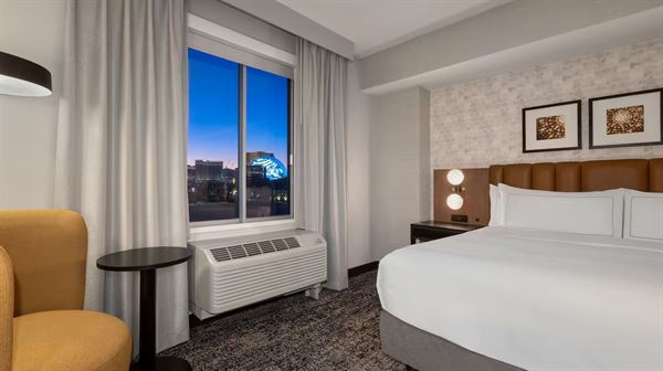 DoubleTree Las Vegas East Flamingo