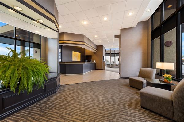 Best Western - Voyageur Place Hotel