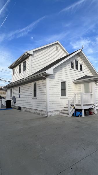 Island Community House