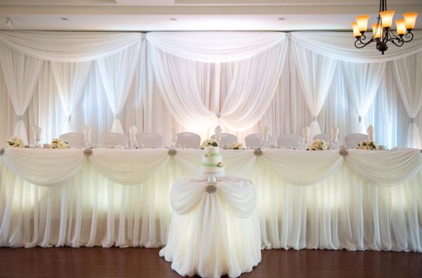 Wooden Sticks Golf Club