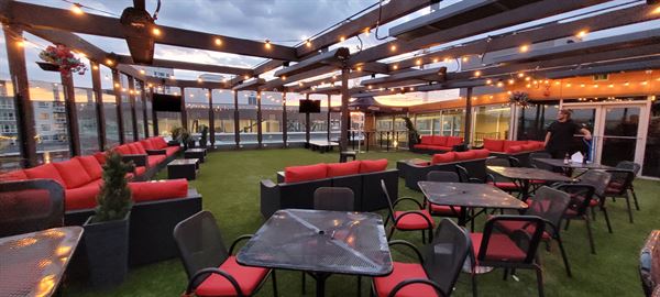 Canadian Brewhouse University District