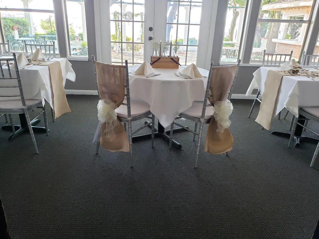 Villa Capri on the Lake