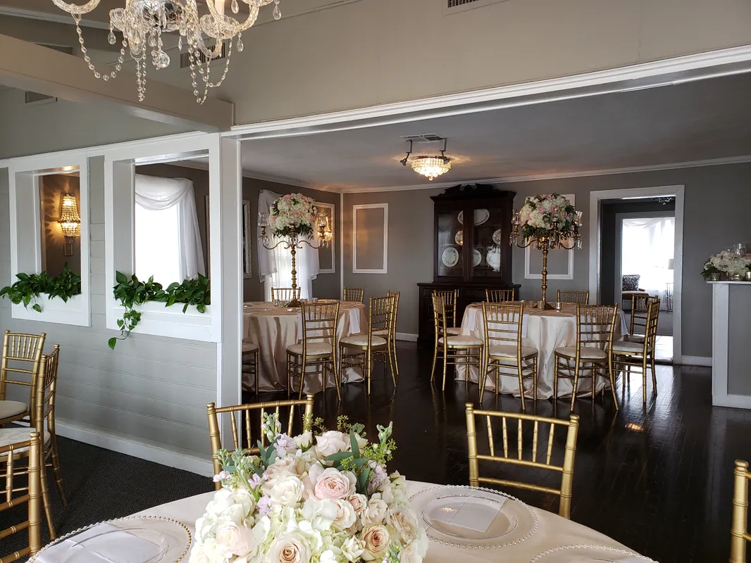 Villa Capri on the Lake