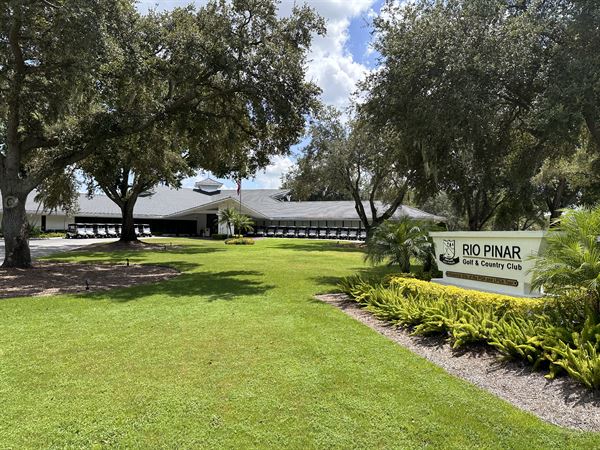 Rio Pinar Golf