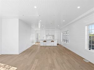 MONTAUK EUCLID GROUND FLOOR