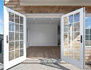 MONTAUK EUCLID UPPER FLOOR