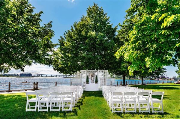 Delta Sault Ste. Marie Waterfront Hotel