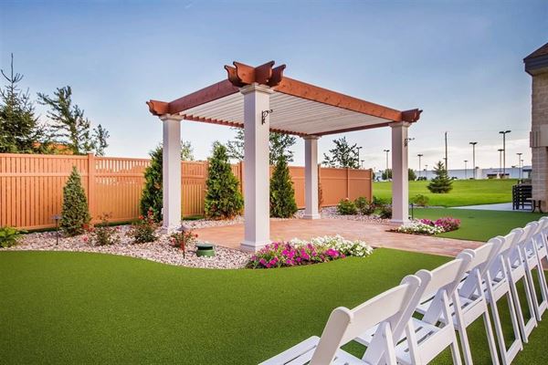 Comfort Suites / Rock Garden Banquet & Conference Center