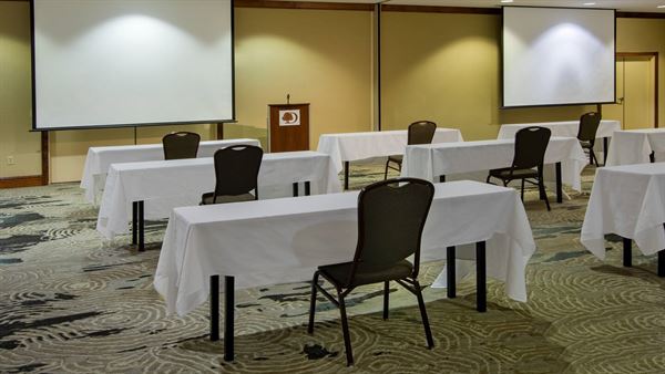 DoubleTree by Hilton Hotel Newark Ohio