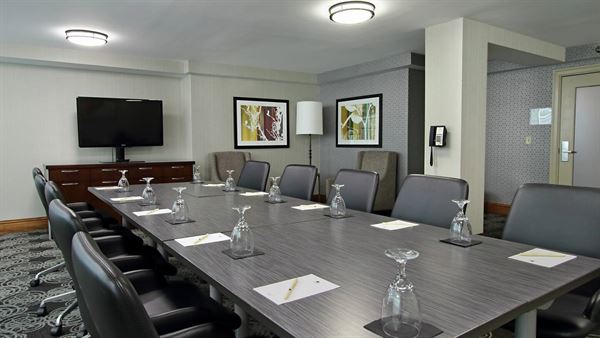 DoubleTree by Hilton Hotel Newark Ohio