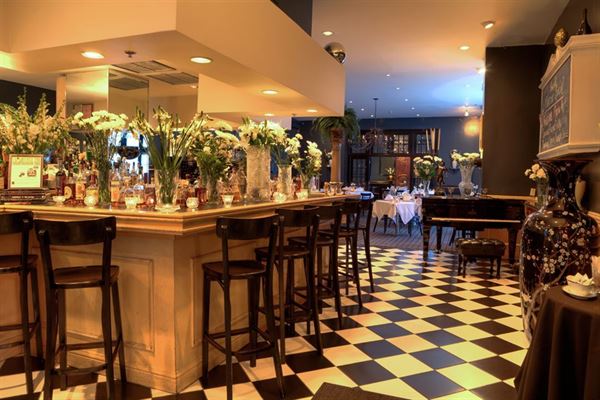 Bucks In The Mayflower