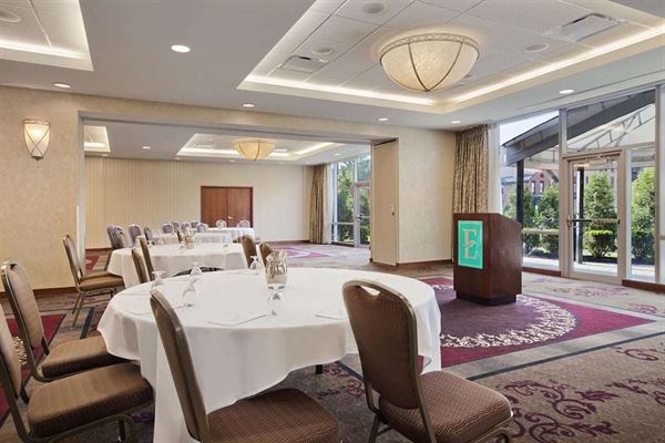 Embassy Suites Buffalo