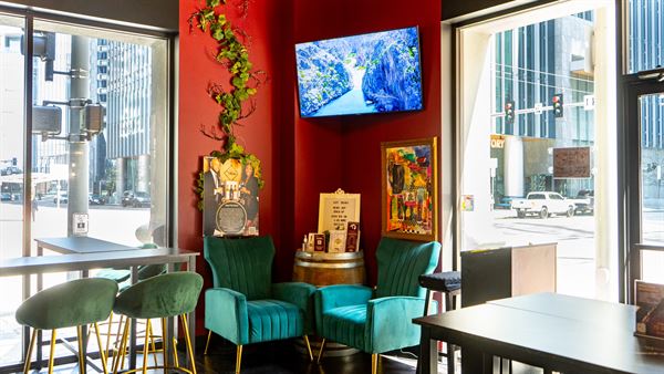 Pur Noire Urban Wineries