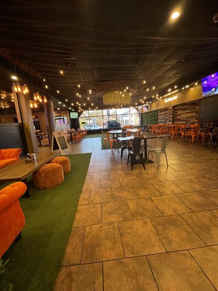 Whiskey Roots Bar & Grill