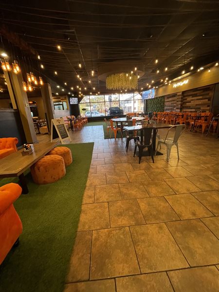 Whiskey Roots Bar & Grill