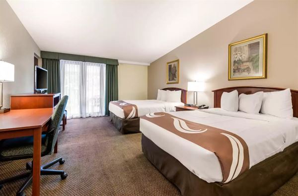 Quality Inn and Suites Tarpon Springs