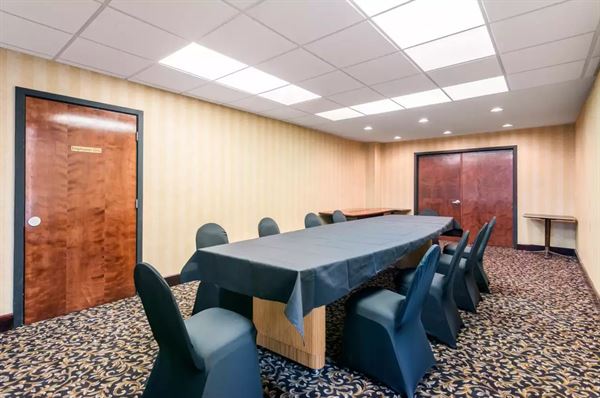 Quality Inn and Suites Tarpon Springs