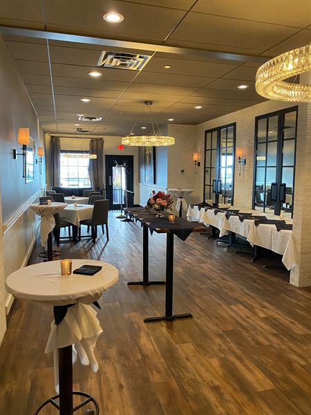 One Door West by Gianni's