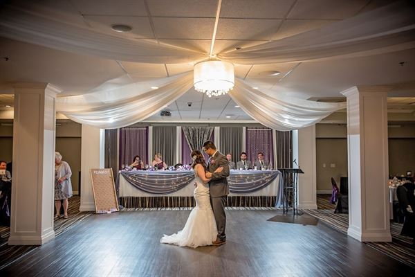 Cambridge Hotel and Conference Centre