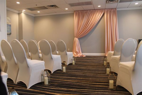 Cambridge Hotel and Conference Centre