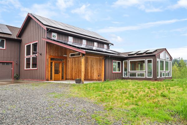 Pretty Bird Weddings and Events