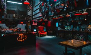 DIRTY RABBIT -  Inside Bar