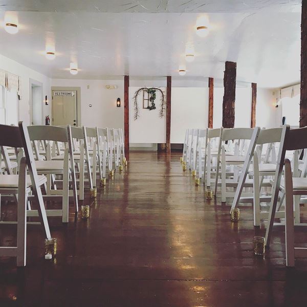 Dowds' Country Inn & Event Center