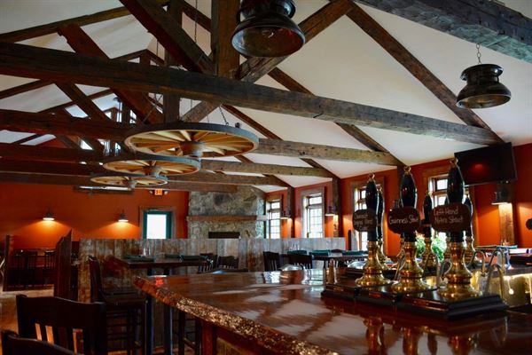 Dowds' Country Inn & Event Center