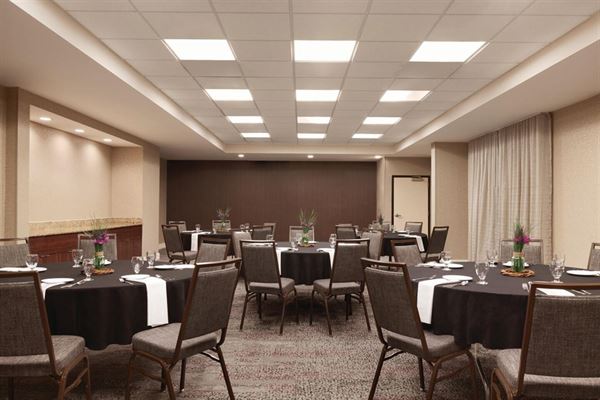 Courtyard Charlotte Airport North