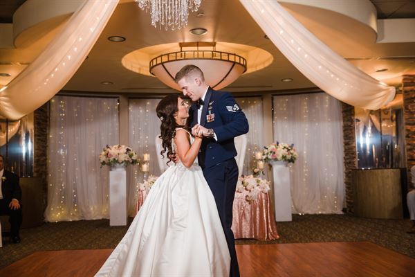 Stallion Mountain by Wedgewood Weddings