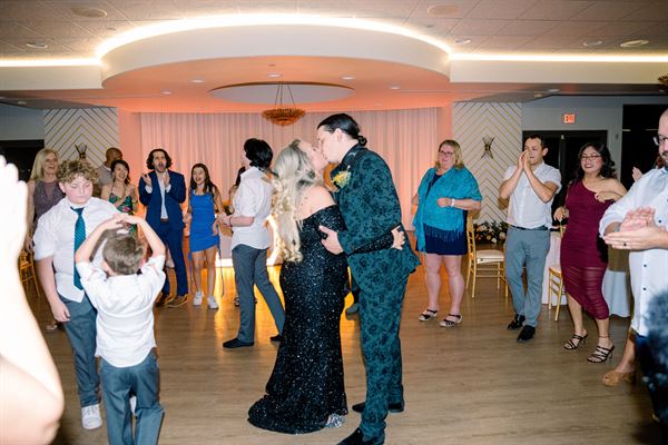 Stallion Mountain by Wedgewood Weddings