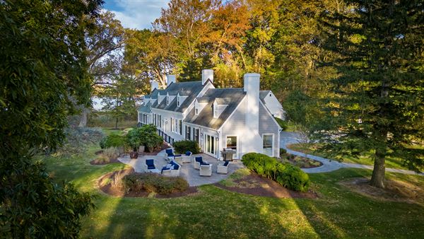 The River House at Queenstown Harbor