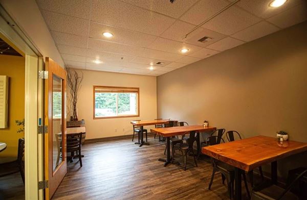 Bistro 76 Cafe & Catering