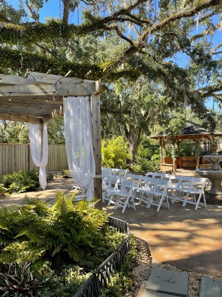 The Oaks Wedding & Event Center