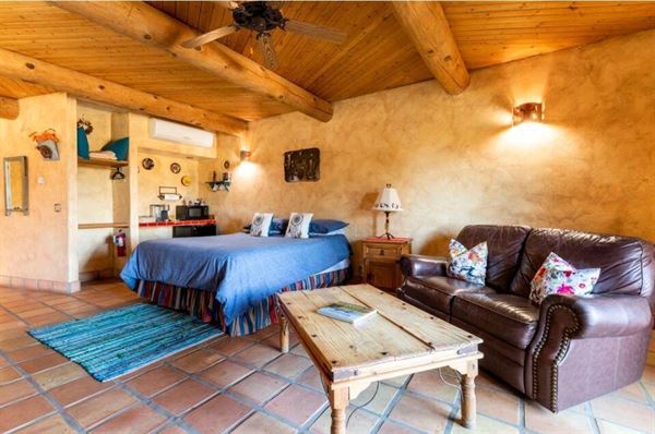 Sirena Vineyard Resort and Winery