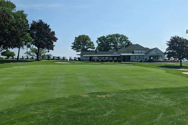 The Lauder House at Geneva Country Club