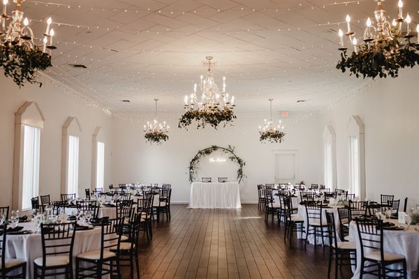 Aldea Weddings at The Landmark