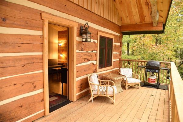 Wolf Den Nature Retreat