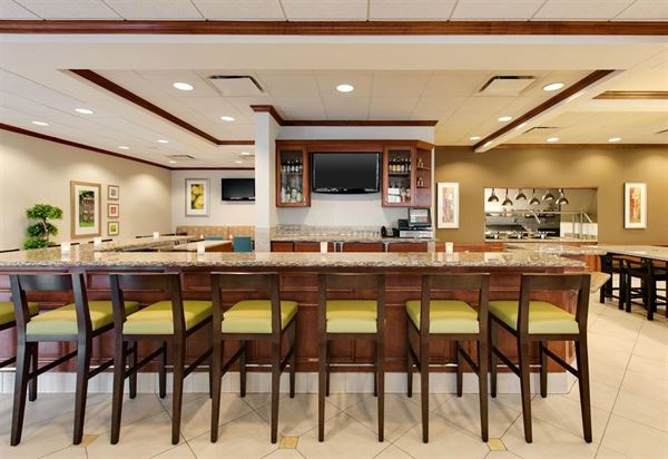 Hilton Garden Inn Naperville/Warrenville