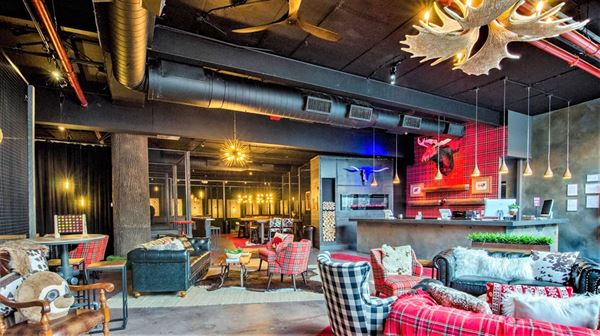 Kick Axe Throwing - BK