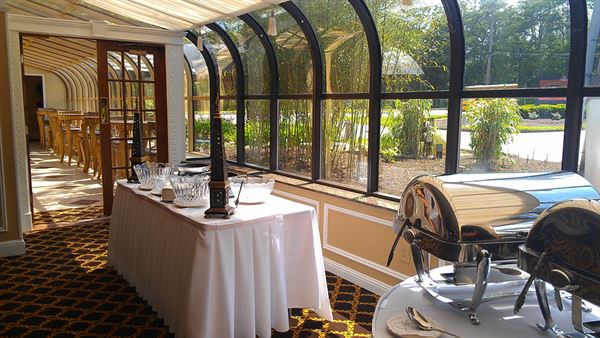 MJ's Buttonwood Manor