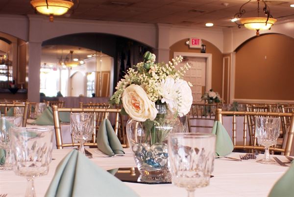 MJ's Buttonwood Manor