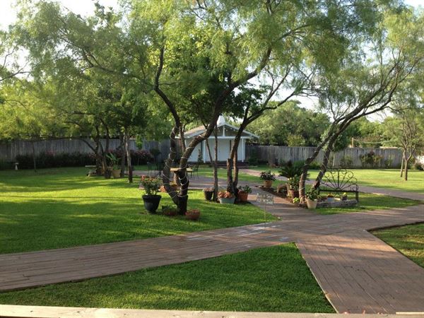 White Chapel Gardens