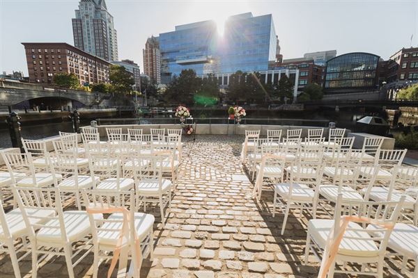 Franchesca's At Waterplace