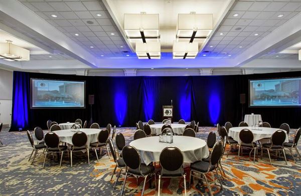 DoubleTree by Hilton Hotel Little Rock