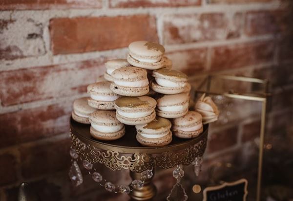 Enchanté on Sherwood