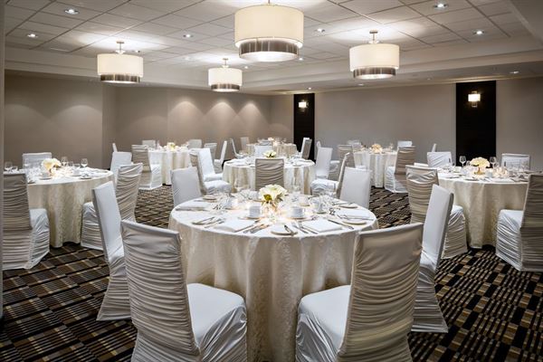 Four Points By Sheraton Mississauga Meadowvale