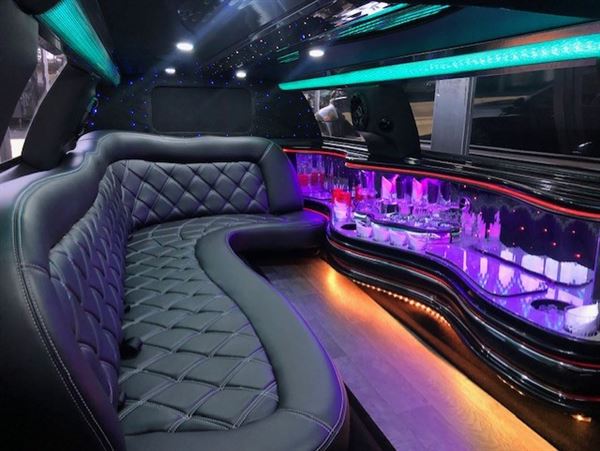 Vanity Limousines INC