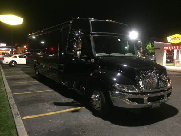 Vanity Limousines INC