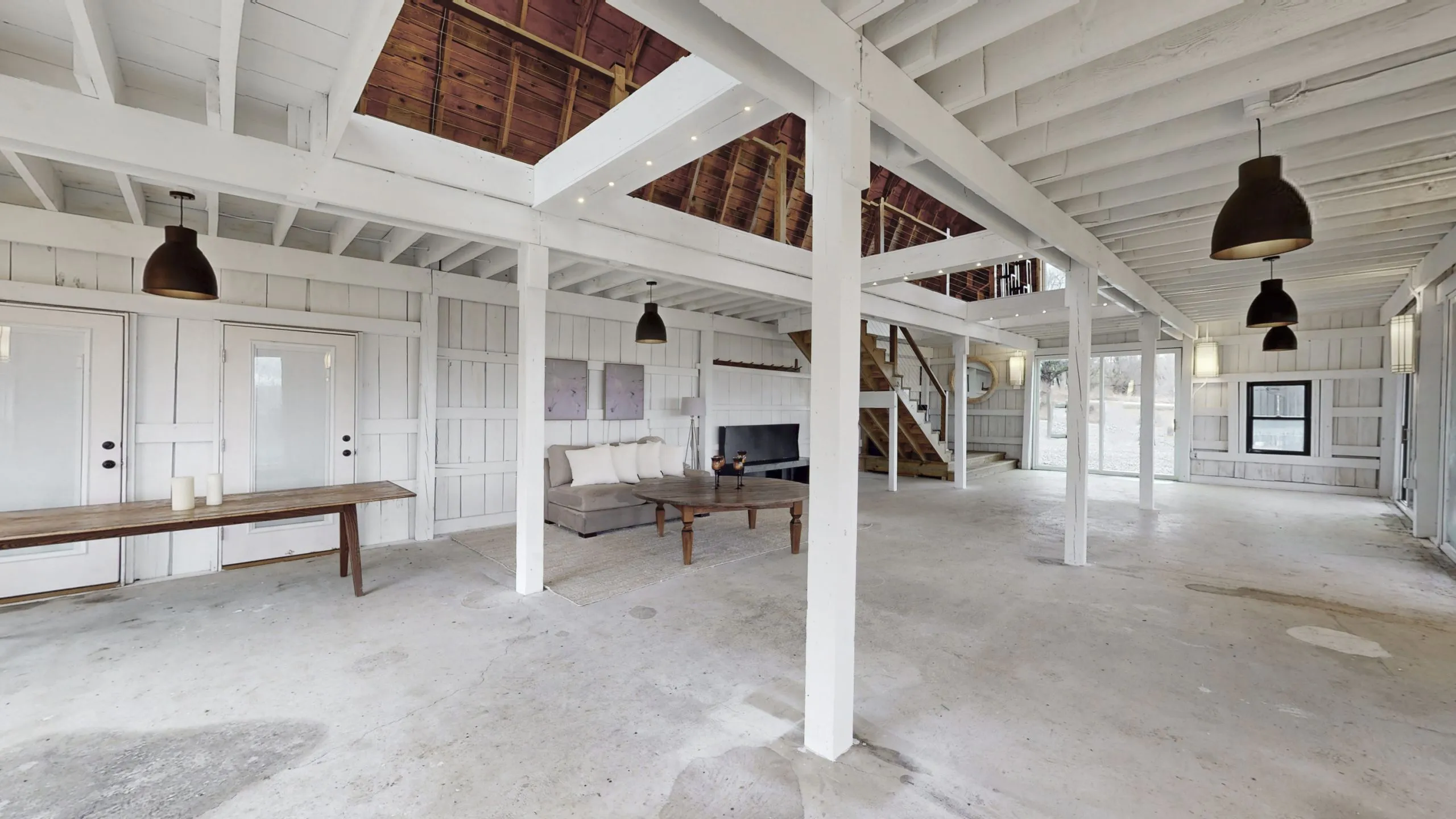 Luxe Home and Leisure - Venue Noir